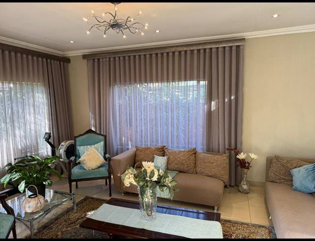 5 BEDROOM HOUSE FOR SALE IN ERASMIA